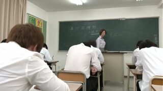 橋本 あり な 教師
